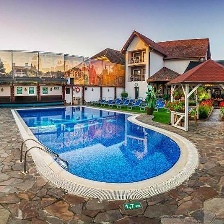 Hotel Korona Сігішоара Екстер'єр фото