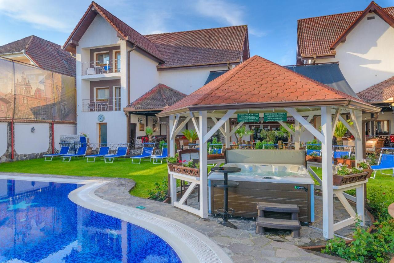 Hotel Korona Сігішоара Екстер'єр фото