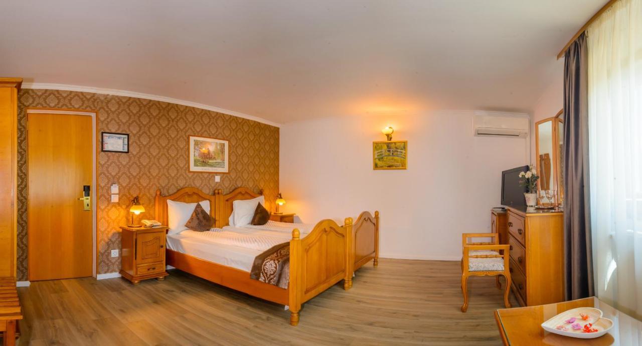 Hotel Korona Сігішоара Екстер'єр фото