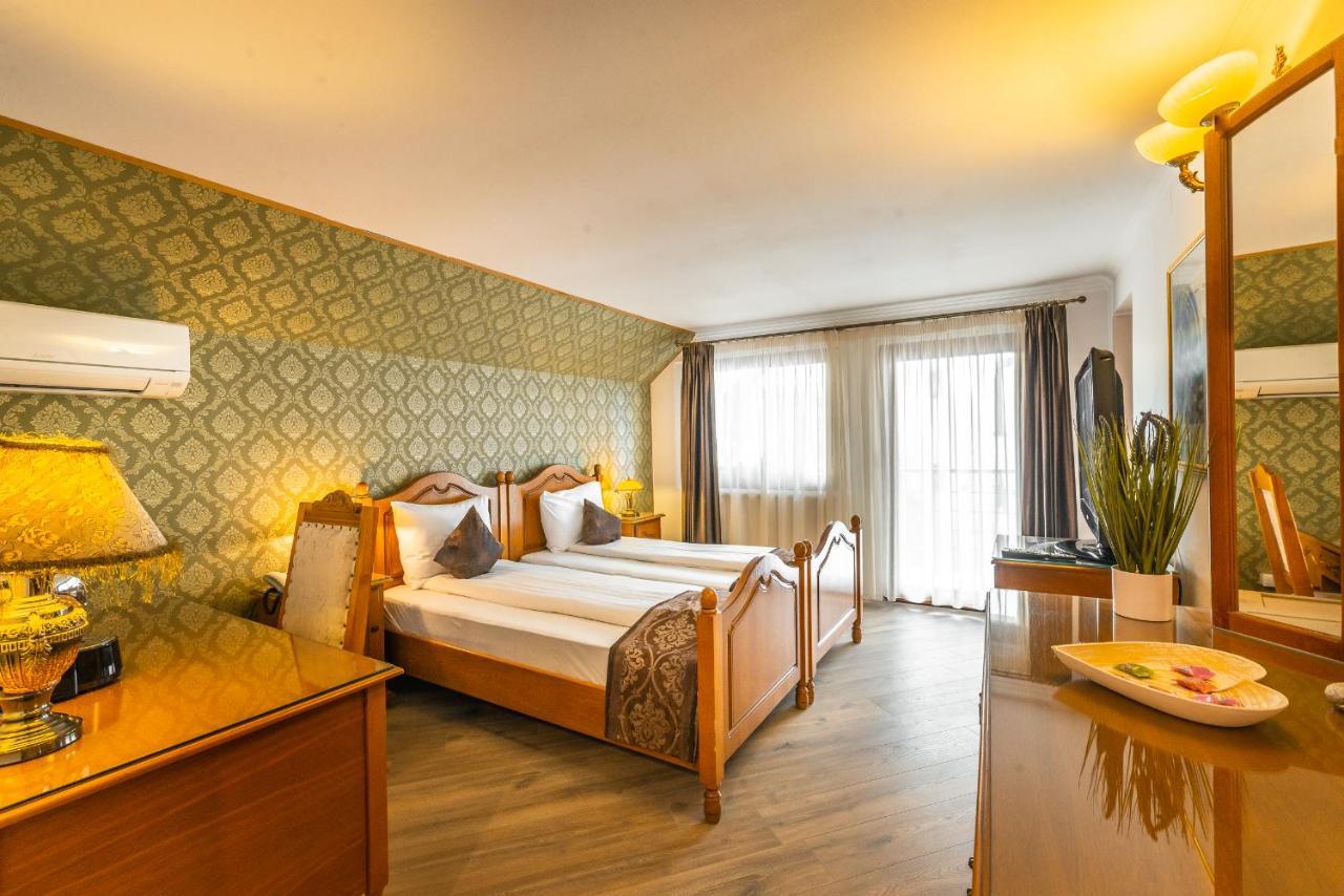Hotel Korona Сігішоара Екстер'єр фото