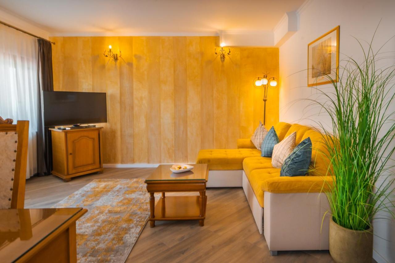 Hotel Korona Сігішоара Екстер'єр фото