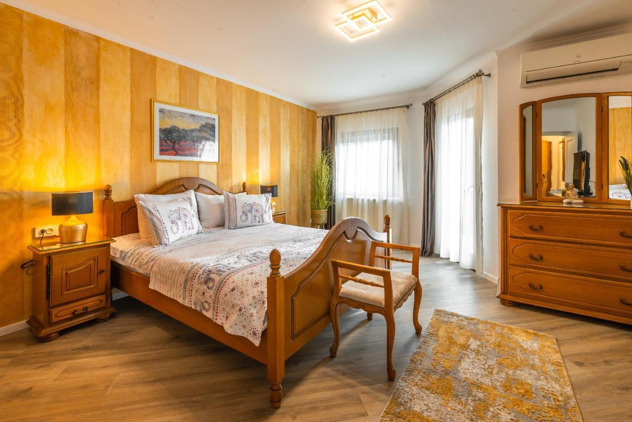 Hotel Korona Сігішоара Екстер'єр фото